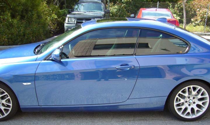 blue car